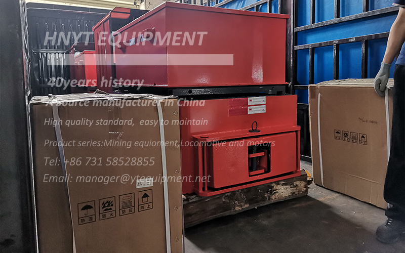 Delivery of 5 ton battery locomotives 4.jpg