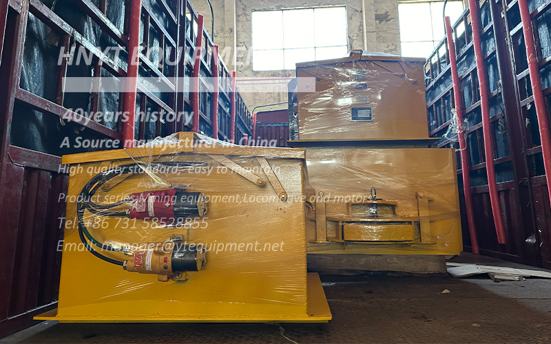 Export of 2.5 ton battery locomotive and mining wagons 4.jpg