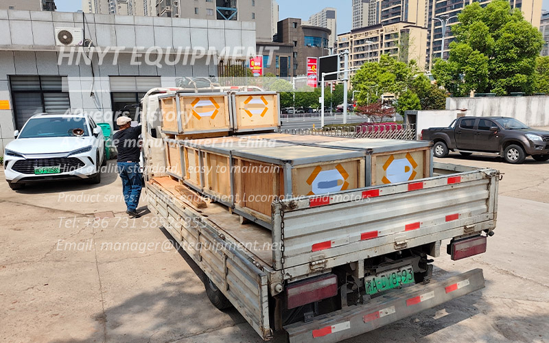 Export of zq21 DC traction motors 3.jpg