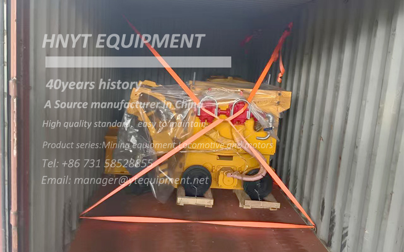 Rock loader and battery locomotive sent to overseas mine 3.jpg