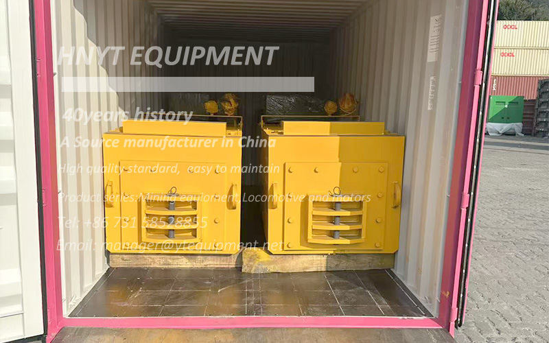 Export of 10 ton trolley wire Xiangtan locomotives 2.jpg