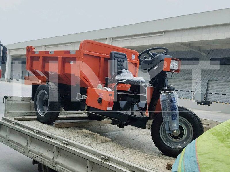 Export of 1 ton mining electric tricycle.jpg