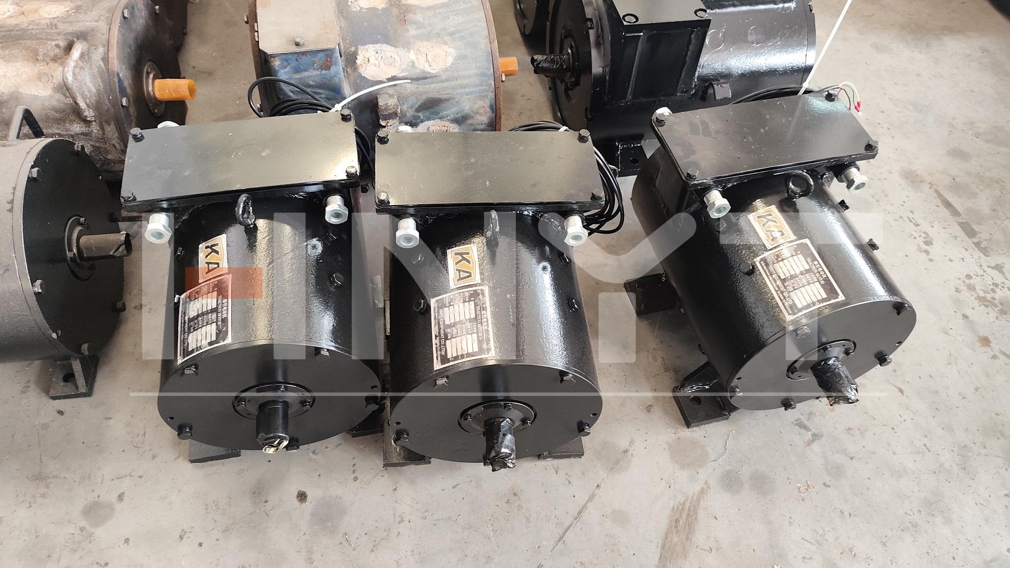 03-traction-motors.jpg